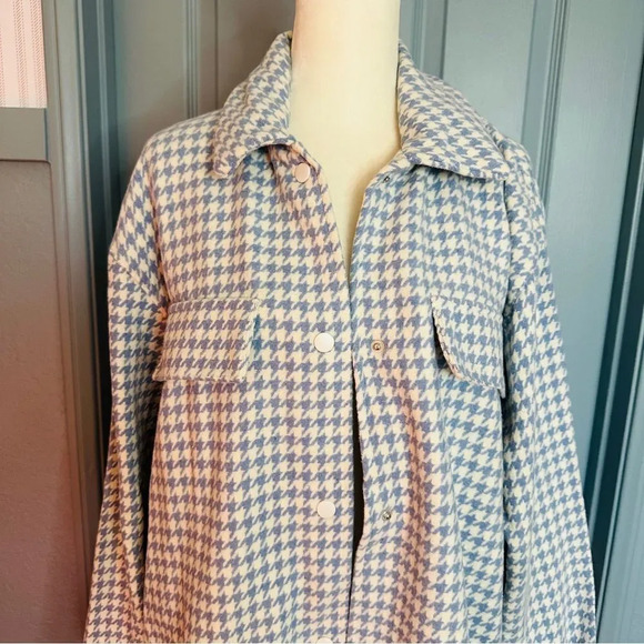 Shero Houndstooth Tassel Trim Blue and White Fringe Shacket Jacket - Picture 3 of 13